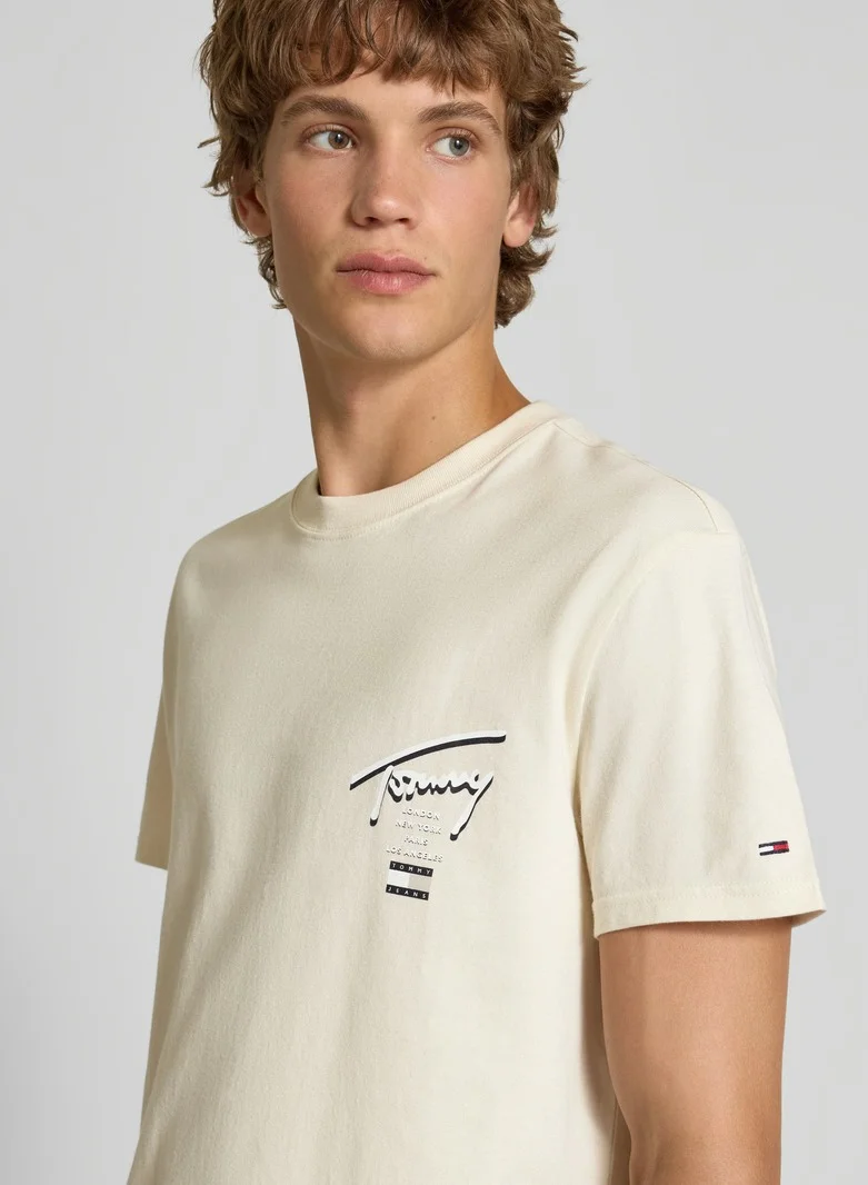 TOMMY JEANS Signature Back Logo Jersey T-Shirt